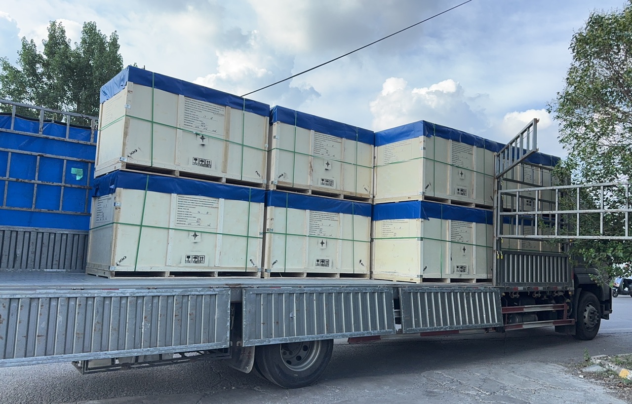 发往土耳其发电厂用，木箱包装硅酸铝纤维板